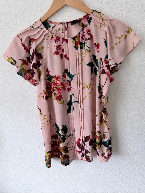 Worthington Tops - Pink Floral Pleated Flutter Sleeve Blouse
